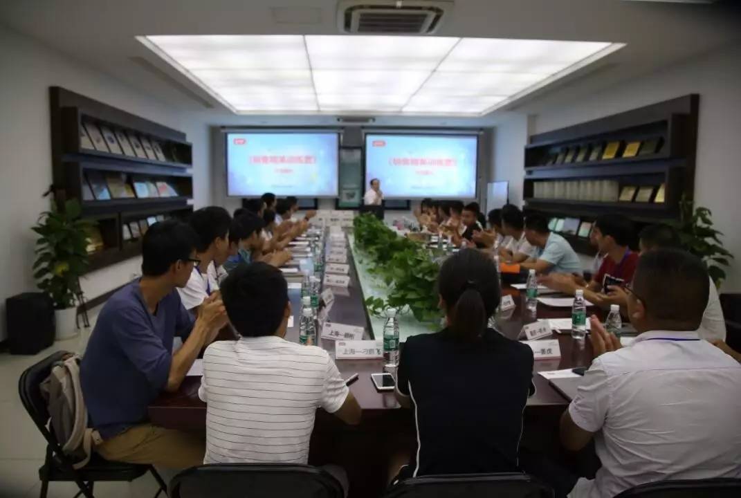 0.jpg 0.jpg